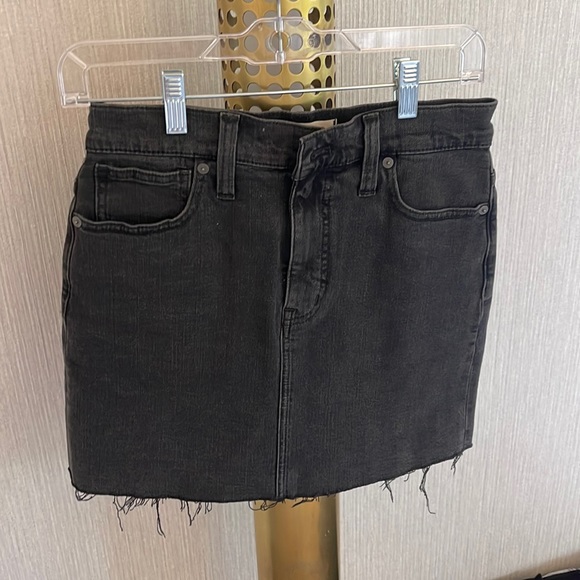 Madewell black jean skirt - Picture 1 of 2